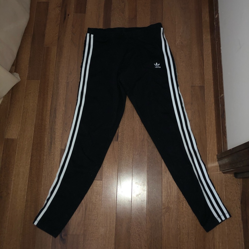 Black Adidas leggings